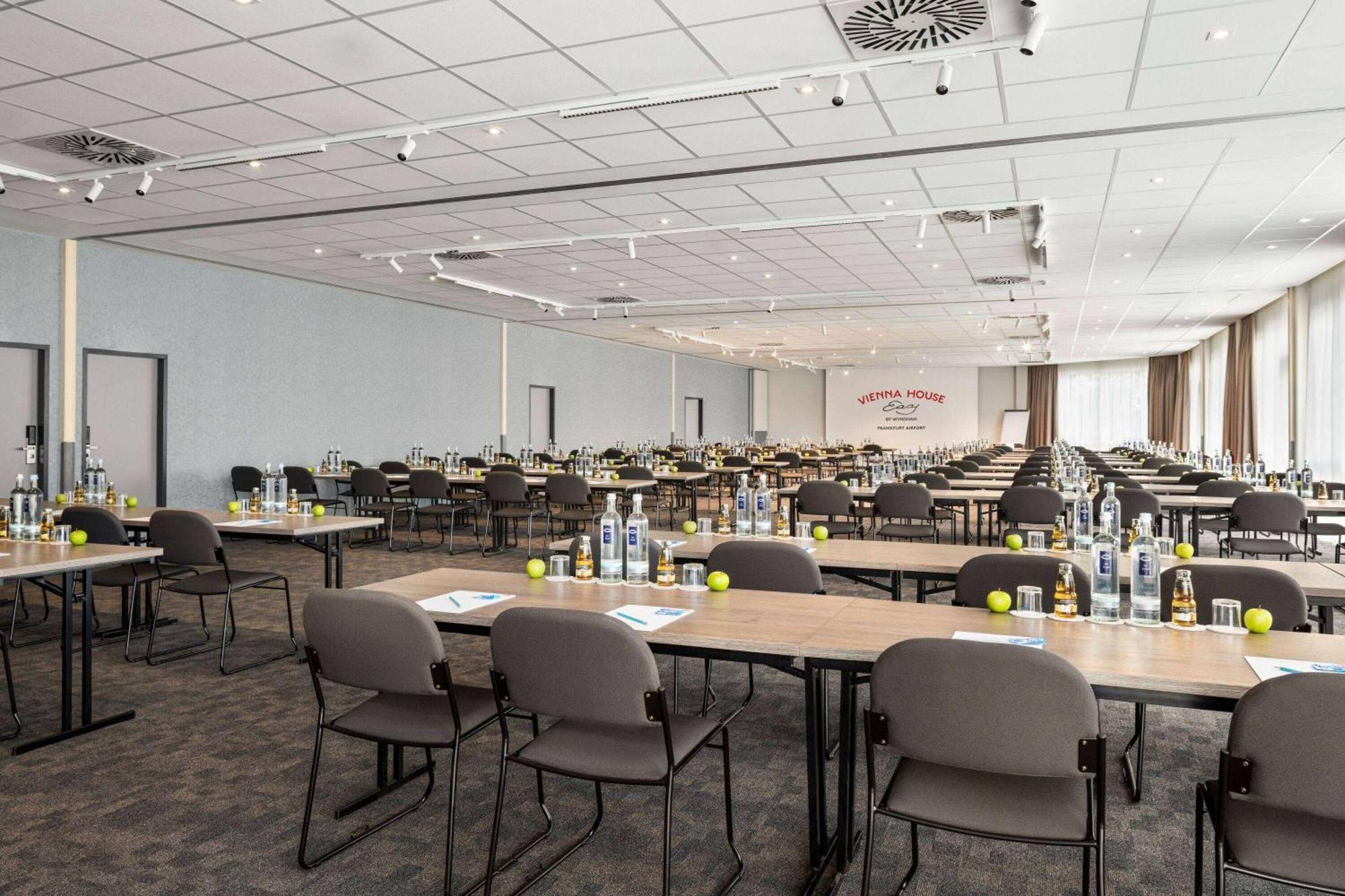Vienna House Easy By Wyndham Frankfurt Airport Ξενοδοχείο Κέλστερμπαχ Εξωτερικό φωτογραφία